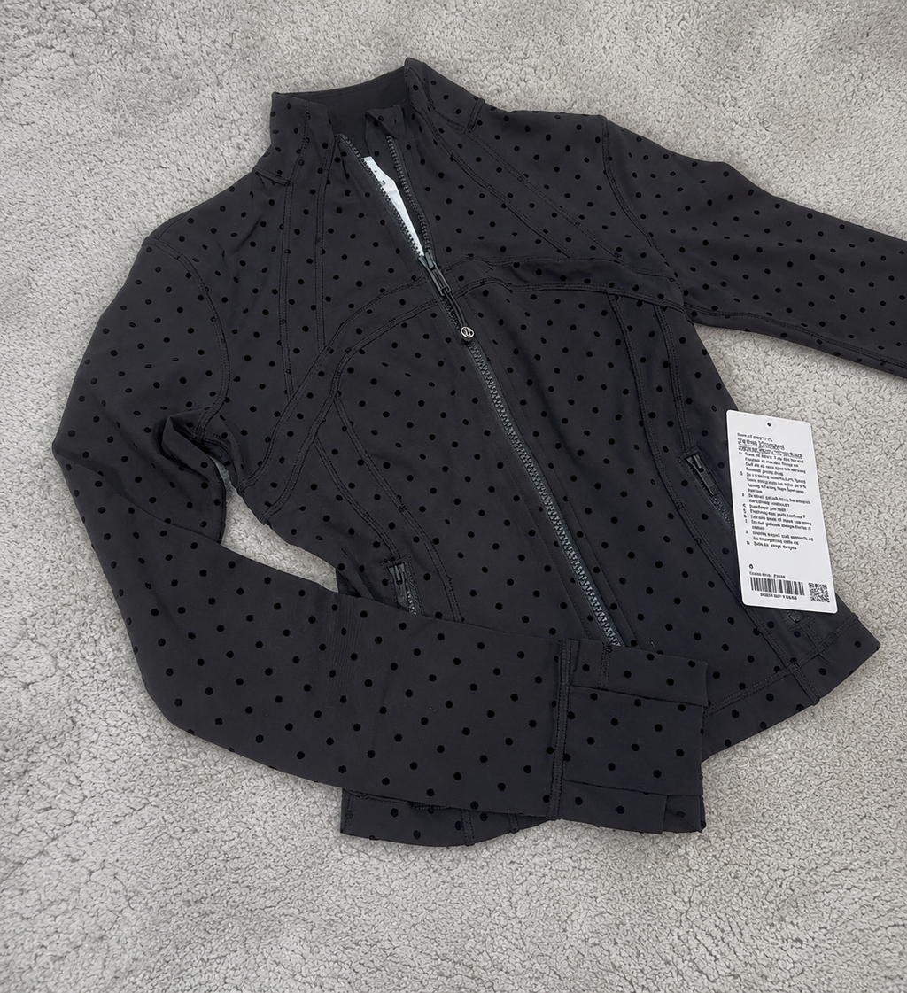 Lulu define jacket